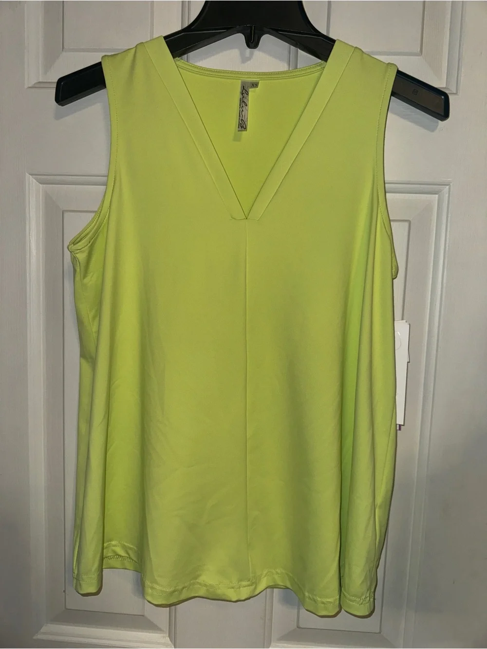 NEW LULU-B Womens Sleeveless Top Lime Green. UPF 50+. Size XS. New with tags.